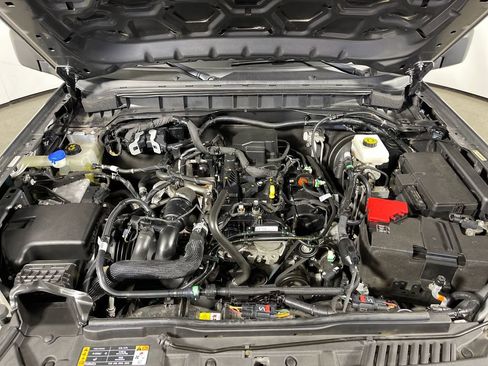 Used 2022 Ford Bronco Black Diamond AWD/4WD image 9