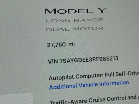 Used 2024 Tesla Model Y Long Range AWD/4WD image 39
