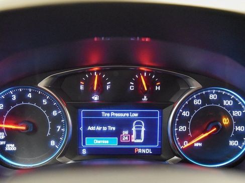 Used 2023 Chevrolet Equinox LT image 24