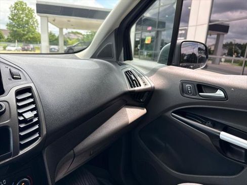 Used 2019 Ford Transit Connect XLT FWD image 20