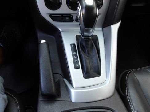 Used 2014 Ford Focus SE FWD image 14