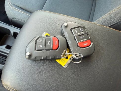 Used 2024 Jeep Wrangler Sahara w/ Safety Group image 27