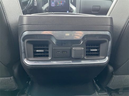 Used 2022 GMC Sierra 2500 AT4 w/ AT4 Preferred Package image 22