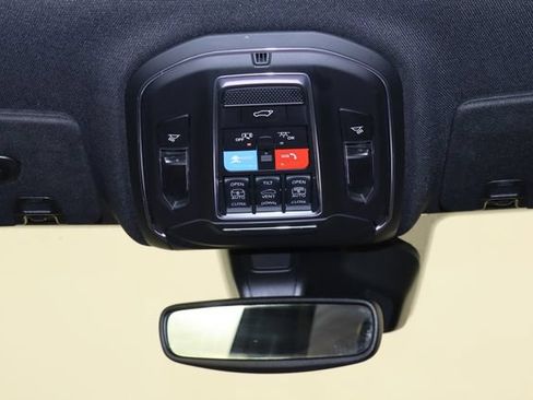 Used 2024 Jeep Grand Cherokee L Limited w/ Black Appearance Package AWD/4WD image 28