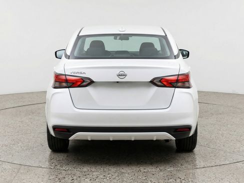 Used 2025 Nissan Versa SV FWD image 7