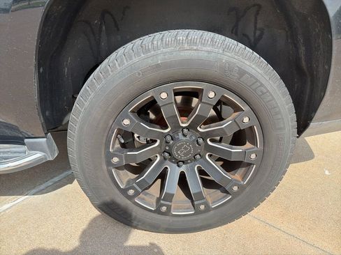 Used 2020 Cadillac Escalade Luxury AWD/4WD image 8