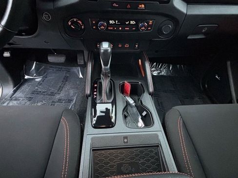 Used 2023 Nissan Frontier PRO-4X w/ Pro Convenience Package image 16