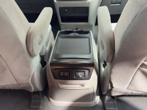 Used 2020 Toyota Sienna LE FWD image 17