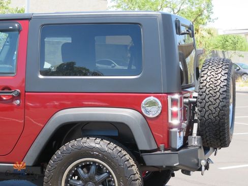 Used 2007 Jeep Wrangler Rubicon w/ Dual Top Group AWD/4WD image 22