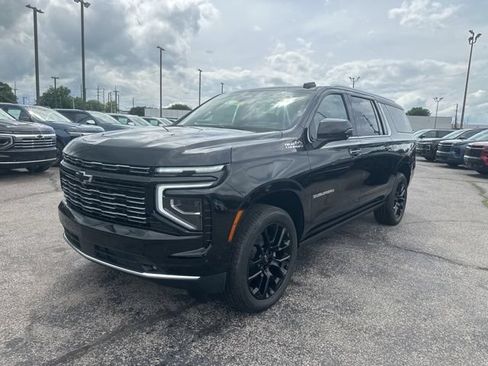 New 2026 Chevrolet Suburban High Country AWD/4WD image 7