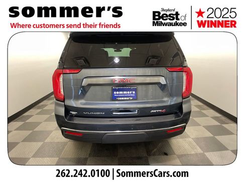 Used 2021 GMC Yukon XL AT4 w/ Technology Package AWD/4WD image 4
