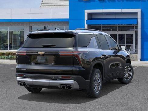 New 2026 Chevrolet Traverse LT w/ LPO, Floor Liner Package FWD image 4