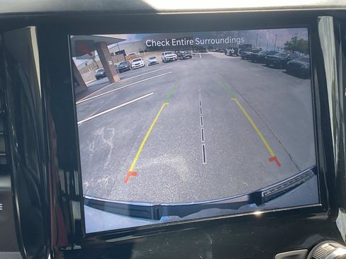 Used 2023 RAM 1500 Big Horn AWD/4WD image 32