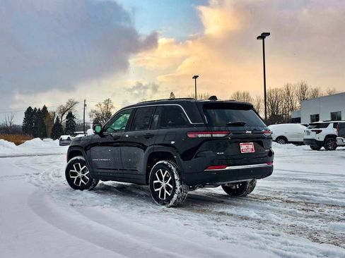 New 2025 Jeep Grand Cherokee Limited image 6