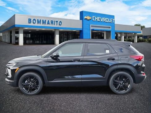 New 2026 Chevrolet TrailBlazer LT w/ Convenience Package FWD image 2