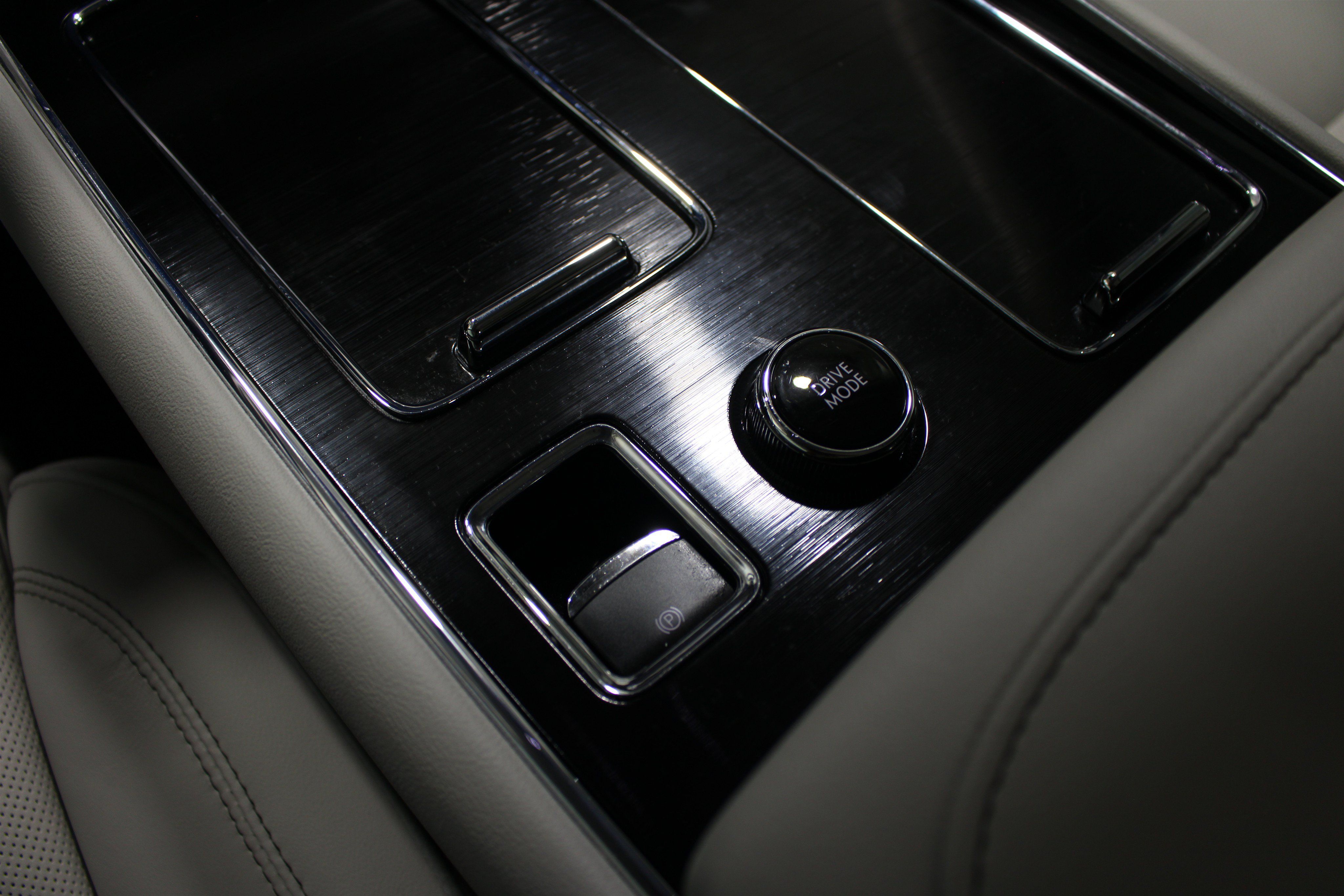Certified 2026 Lincoln Aviator Reserve AWD/4WD image 19