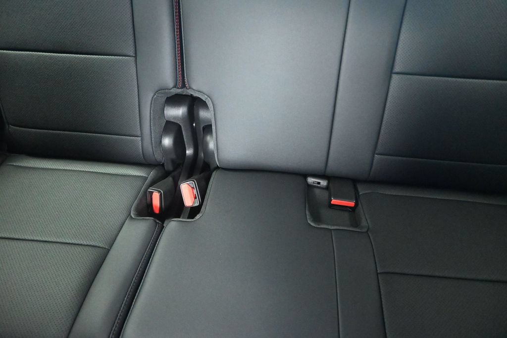 New 2026 Chevrolet Traverse RS w/ LPO, Floor Liner Package FWD image 17