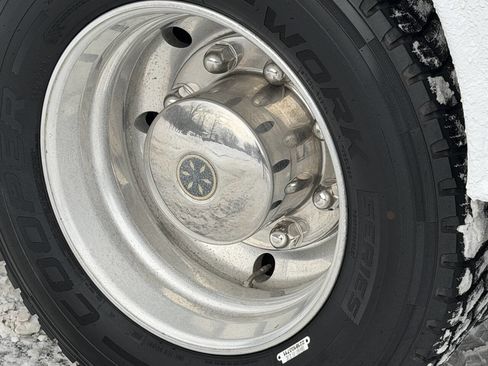 Used 2005 GMC TopKick C4500 4x4 Crew Cab image 28