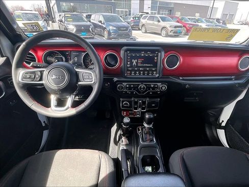 Used 2023 Jeep Gladiator Rubicon w/ Cold Weather Group image 21