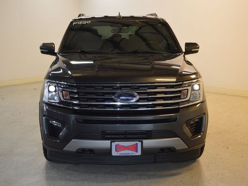 Used 2020 Ford Expedition XLT w/ Equipment Group 202A AWD/4WD image 8