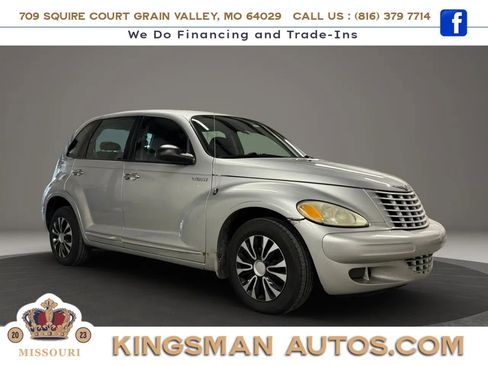 Used 2005 Chrysler PT Cruiser Touring FWD image 2