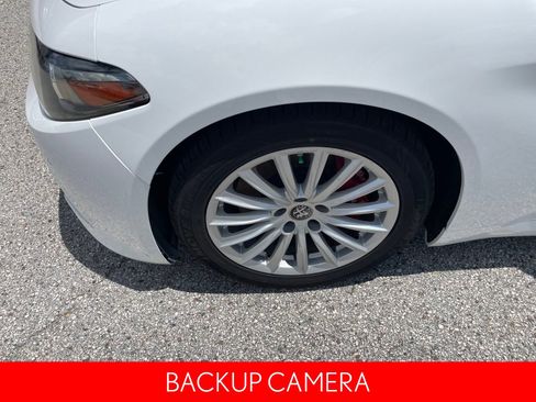 Used 2023 Alfa Romeo Giulia Sprint image 11