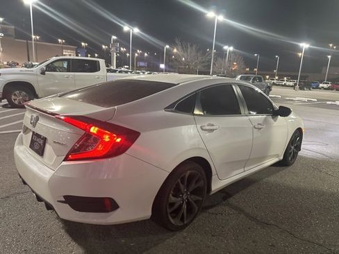 Used 2019 Honda Civic Sport image 5