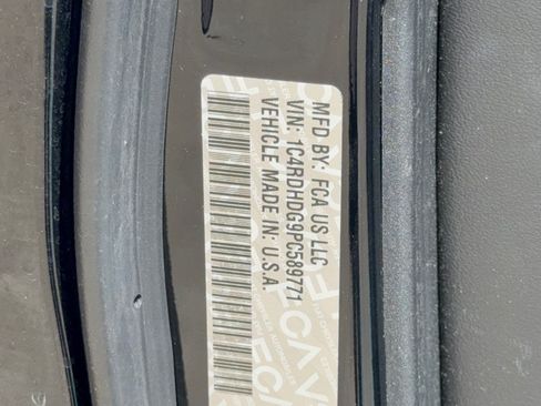 Used 2023 Dodge Durango GT RWD image 31