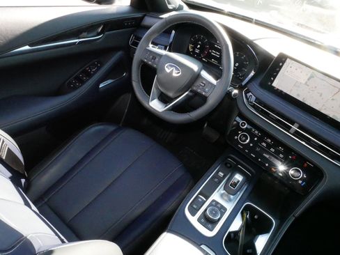 Used 2026 INFINITI QX60 Sport w/ Dark Cargo Package image 9