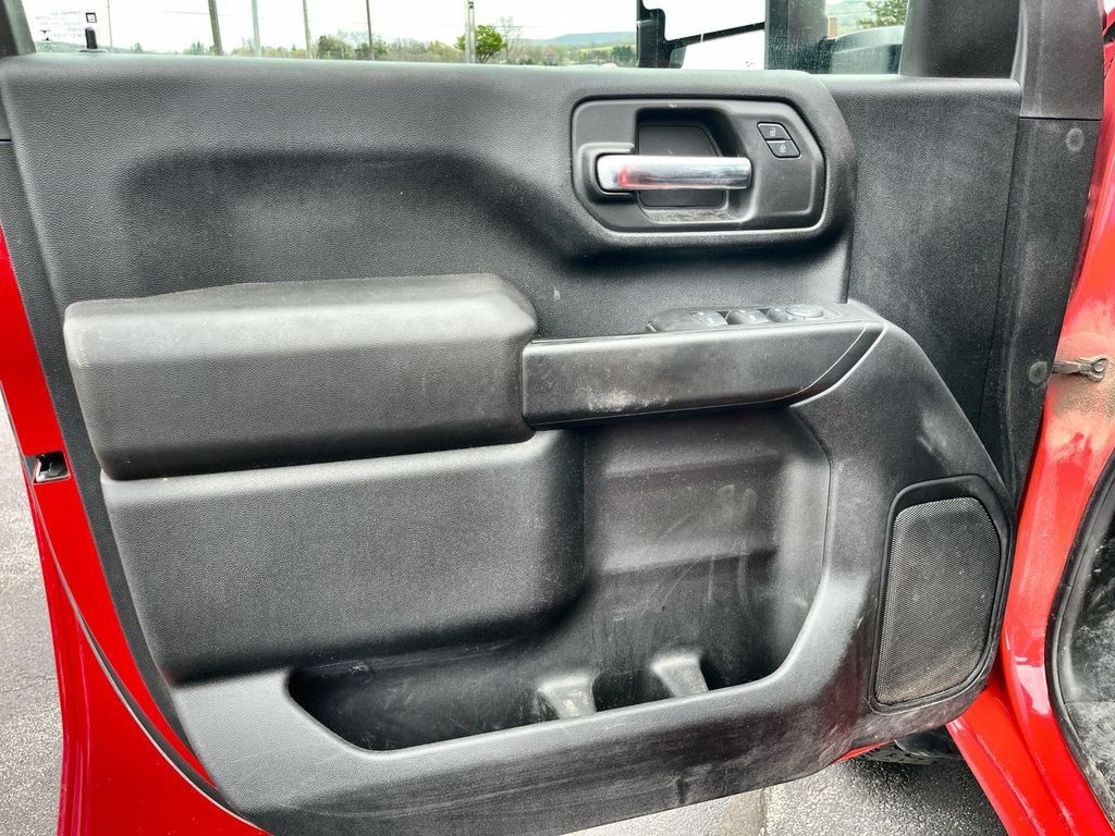 Certified 2021 Chevrolet Silverado 2500 Custom w/ Custom Value Package AWD/4WD image 20