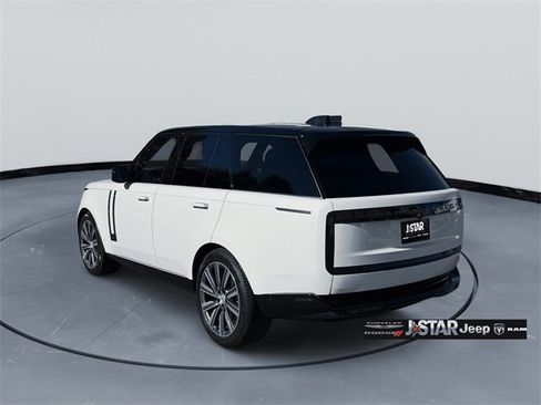 Used 2024 Land Rover Range Rover SE image 6