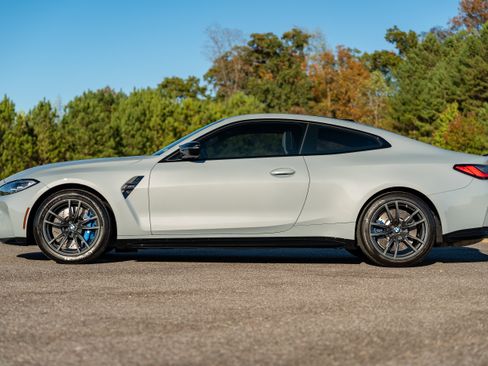 Used 2024 BMW M4 image 6