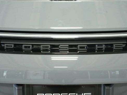 Used 2025 Porsche 911 Carrera 4 GTS image 42