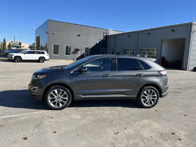 Used 2017 Ford Edge Titanium w/ Equipment Group 302A AWD/4WD image 5