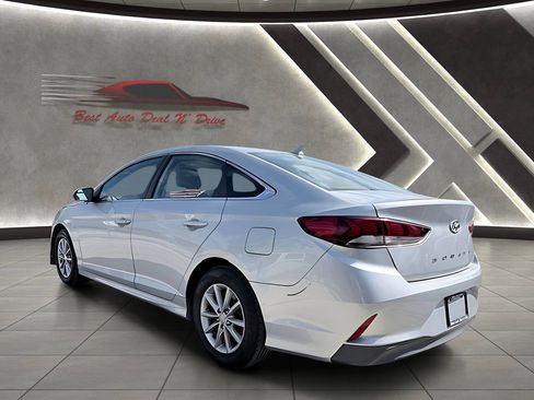 Used 2019 Hyundai Sonata SE FWD image 3
