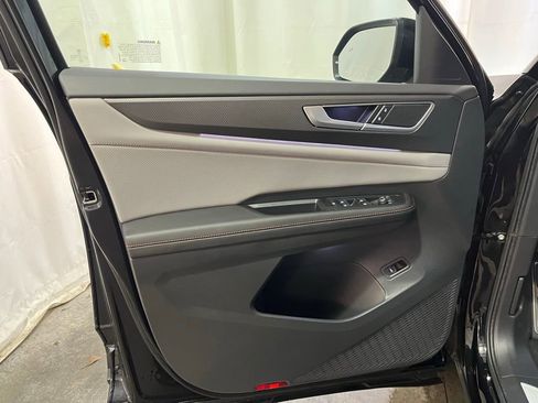 New 2026 Volkswagen Atlas Peak Edition AWD/4WD image 9