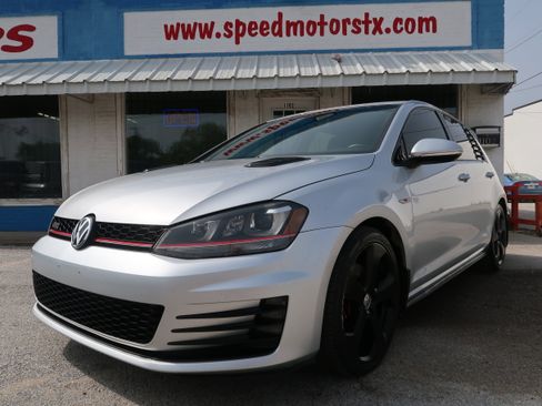 Used 2015 Volkswagen GTI S FWD image 5
