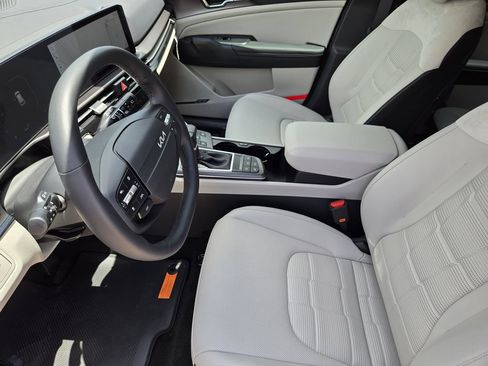 New 2026 Kia Sportage SX FWD image 10