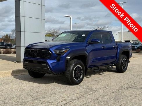 Used 2024 Toyota Tacoma TRD Off-Road AWD/4WD image 7