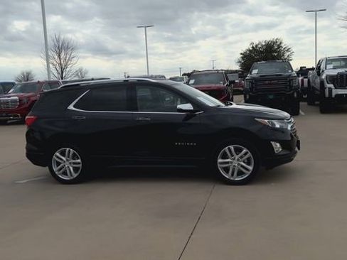 Certified 2018 Chevrolet Equinox Premier image 2