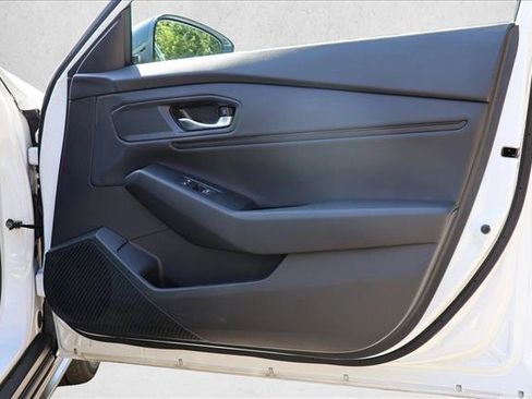 Used 2025 Honda Accord SE image 29