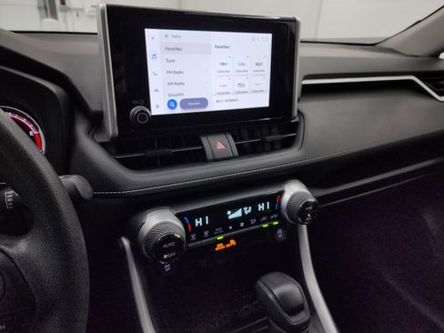 Used 2024 Toyota RAV4 XLE image 11