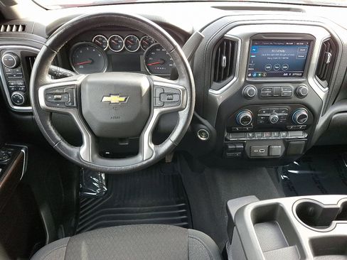 Used 2021 Chevrolet Silverado 2500 LT w/ Convenience Package image 9