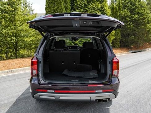 Used 2023 Hyundai Palisade Limited FWD image 19