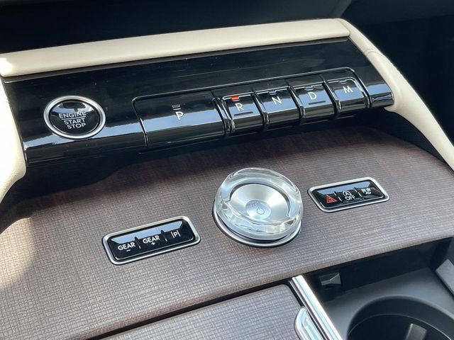 New 2027 Lincoln Navigator Premiere AWD/4WD image 28