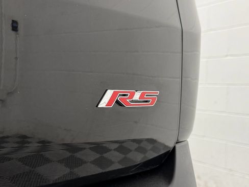 Used 2022 Chevrolet Traverse RS w/ LPO, Floor Liner Package AWD/4WD image 10