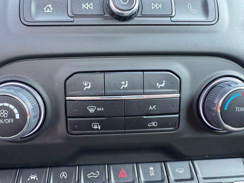 Used 2025 Chevrolet Silverado 1500 W/T RWD image 28