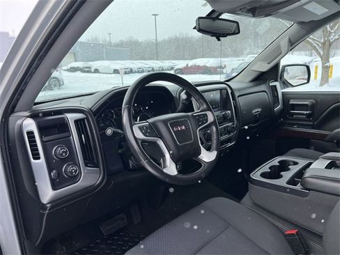 Used 2017 GMC Sierra 1500 SLE w/ SLE Value Package image 10