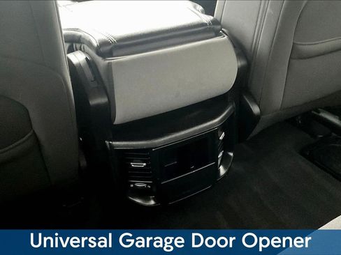Used 2020 RAM 1500 Big Horn AWD/4WD image 12