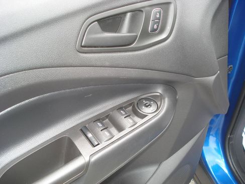 Used 2018 Ford Escape S FWD image 11